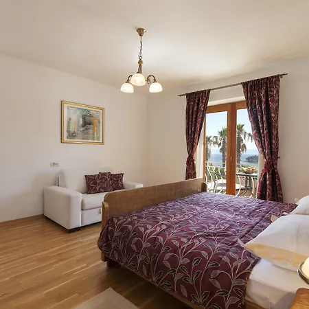 Villa Your Family Haven Villa Vjeka, Brac Island, Heated Pool *