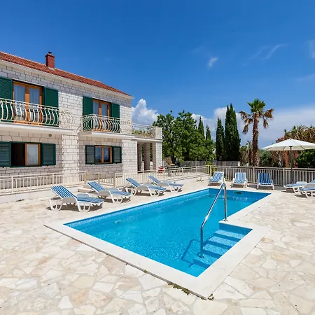 Villa Your Family Haven Villa Vjeka, Brac Island, Heated Pool
