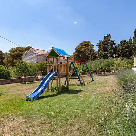 Your Family Haven Villa Vjeka, Brac Island, Heated Pool *