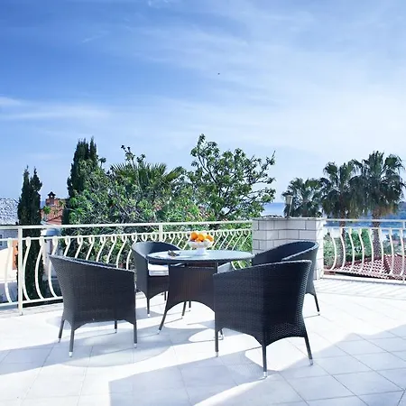 Vjeka Cozy Family Retreat With Heated Pool, Brac Island 빌라 *